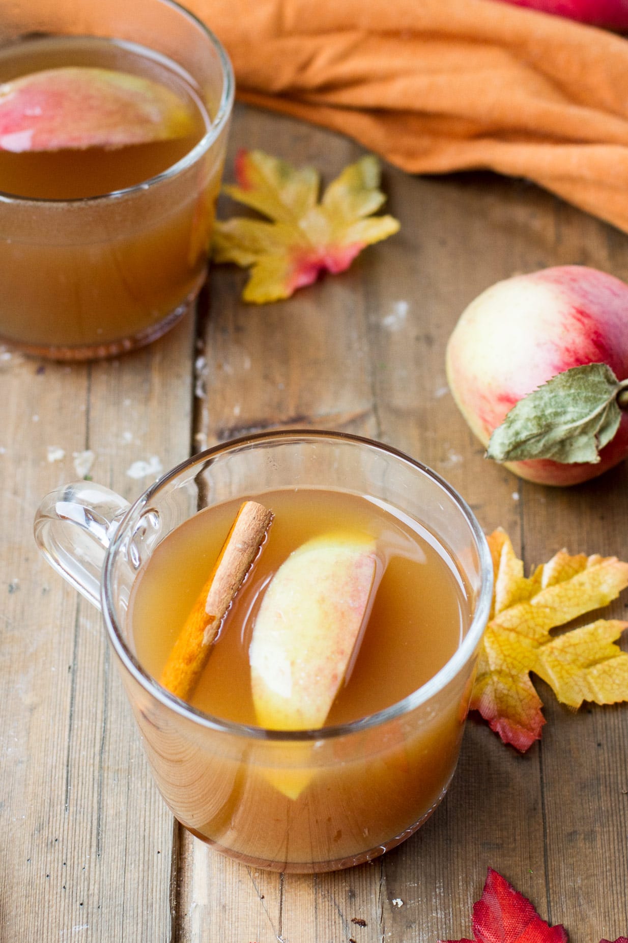 Eplegløgg: Make a Big Batch of Comforting Norwegian Apple Cider